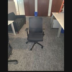 Hon Brand Office Chair Adjustable On Wheels Like New 