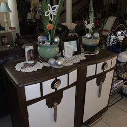 buffet/dresser (ask about delivery)