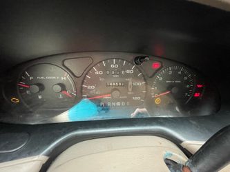 2003 Ford Taurus
