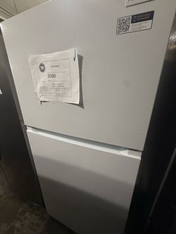 Frigidaire Top Freezer Refrigerator White