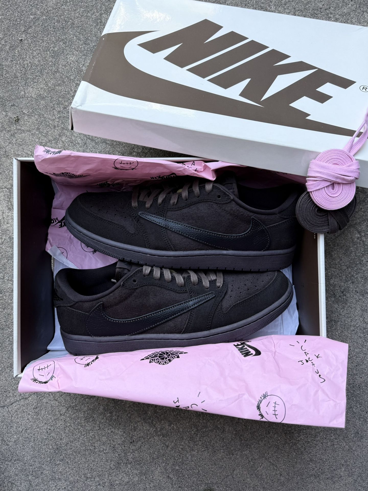 Travis Scott ‘Velvet Brown‘ Jordan 1 Retro Low OG SP