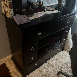 Dresser Set