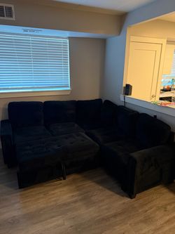 Black L-Shaped Sectional Couch – Great Condition 🖤