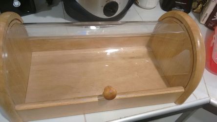 Sliding see thru bread box