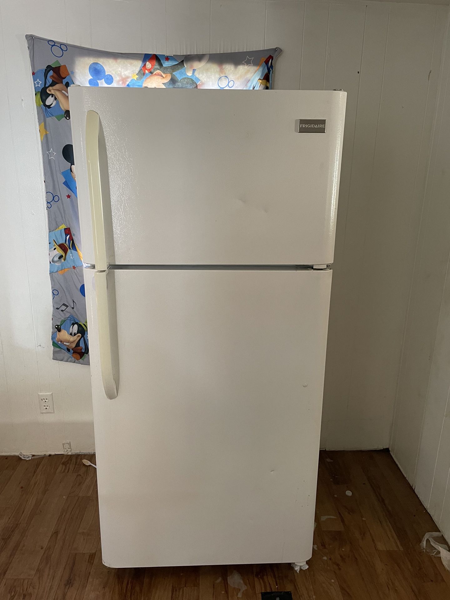  Refrigerator For Sale 