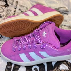 NIB Adidas Campus Sneakers Size 8