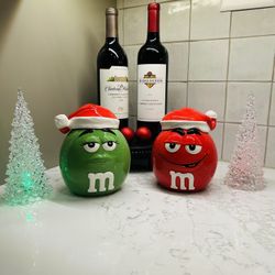 M&M Candy & Nut Holder