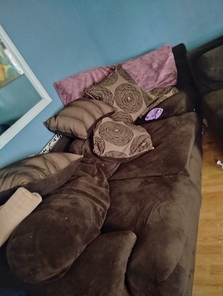 Sectional Couches. Free Free!!!