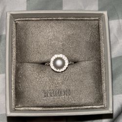 White Sapphire And Pearl Ring