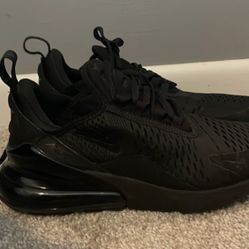 Nike Air Max 270 Triple Black 8.5