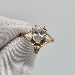 10 K/BIRTHSTONE RING/LYG