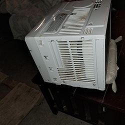 Window Air Conditioner 