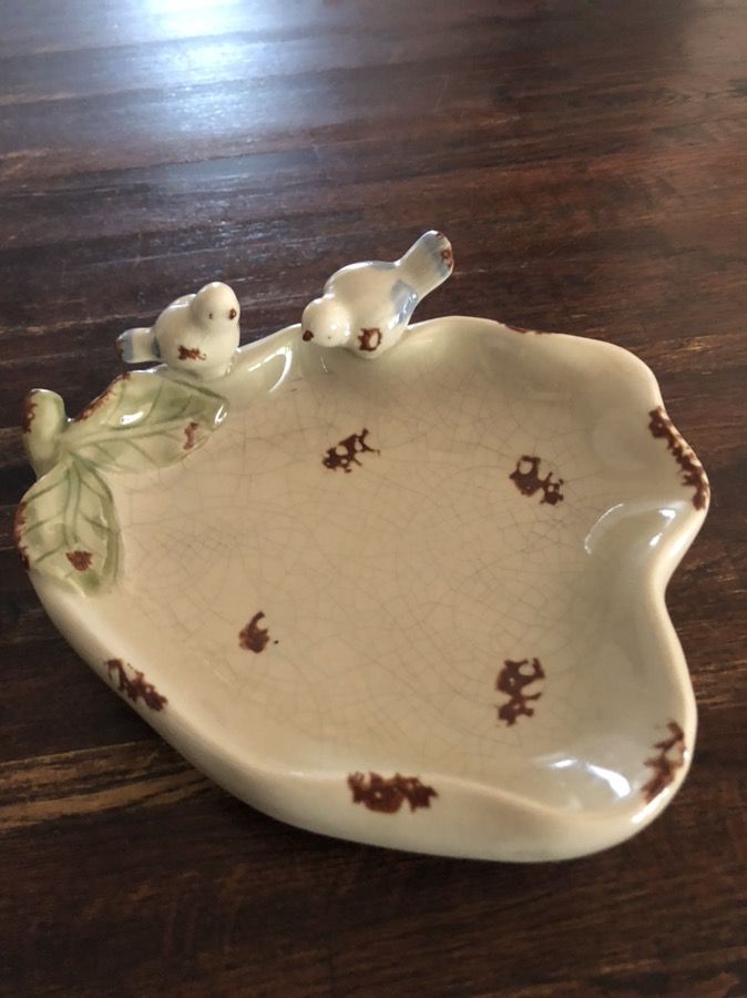 Small bird dish