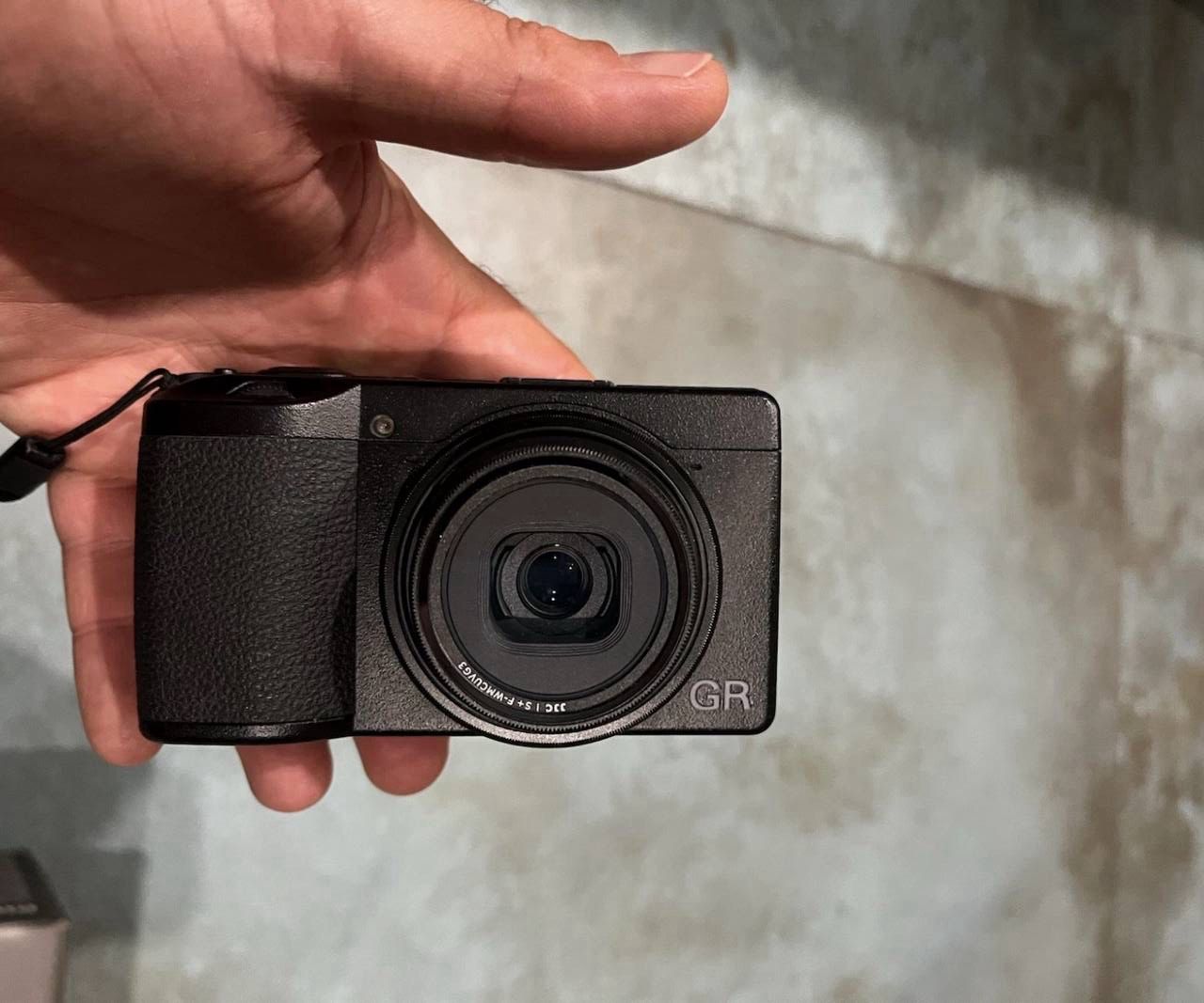 RICOH GR III x Compact Camera.