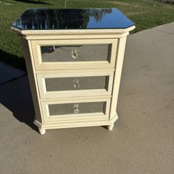 Modern Mirrored 3-drawer Night Stand 
