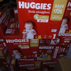 Newborn To Toddler Pampers  Newborn To Size 4 Wipes Also Included (ALSO BUNDLE DEALS ) 