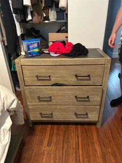 Pottery Barn Brooklyn 3 Drawer Dresser