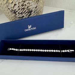 Women’s Bracelet  Swarovski Tennis Bracelet, Bezel-Set round cut design 7” long