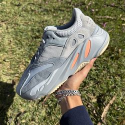 Yeezy 700 “Inertia” Size 9.5 Men