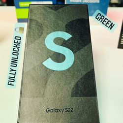 Samsung Galaxy S22 256gb Green (FACTORY UNLOCKED) **BRAND NEW**
