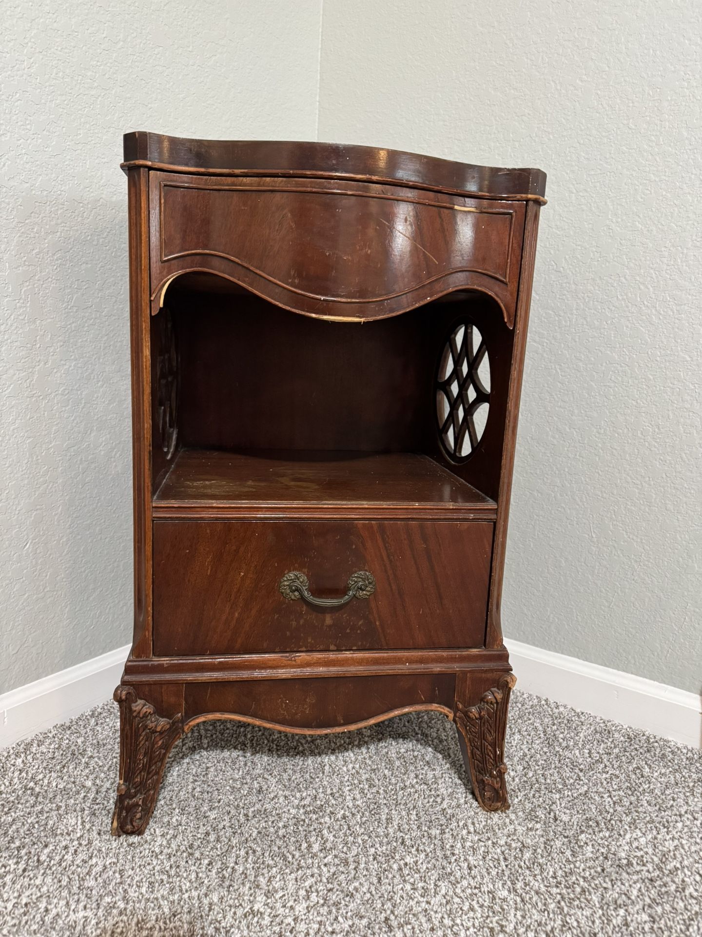 Antique Side Table / End Table