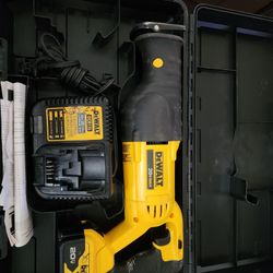 Reciprocating Saw Dewalt
