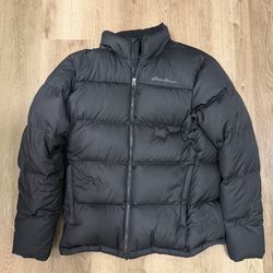 Eddie Bauer black puffer jacket size: Medium
