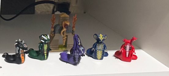 Lego Ninjago Sets / Minifigures