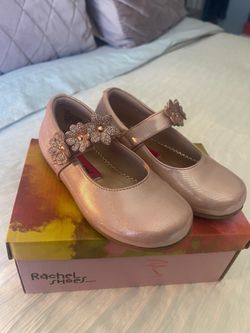 Girl shoes