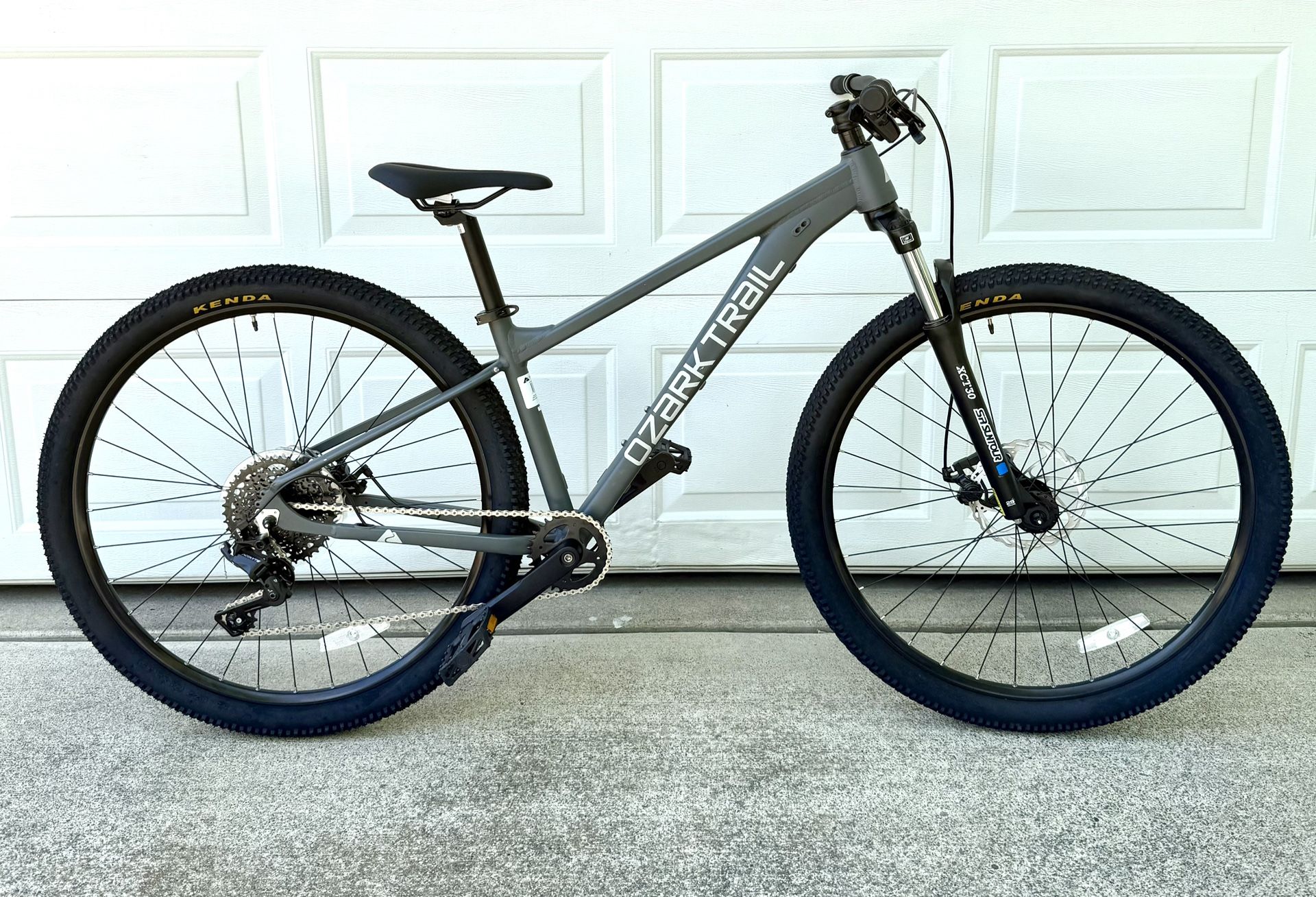 29 Ozark Trail Ridge 29er Mountain Bike Disk Brakes Matte Gray