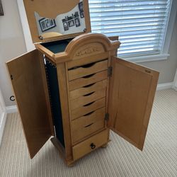 Free Standing Jewelry Chest
