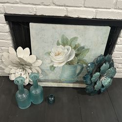 Living room or Bedroom decorations turquoise. Kirkland picture 24 X 24,  Metal flowers about 16 inches,  Flower vases 14 inches. Long stemmed flowers!