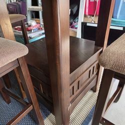 Dining Room Table 