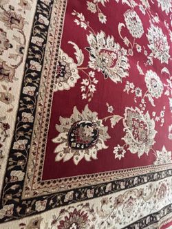 12x8 area rug very clean