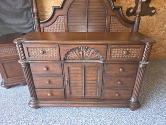 Tommy Bahama King Size bedroom set