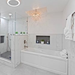 Jetted bathtub