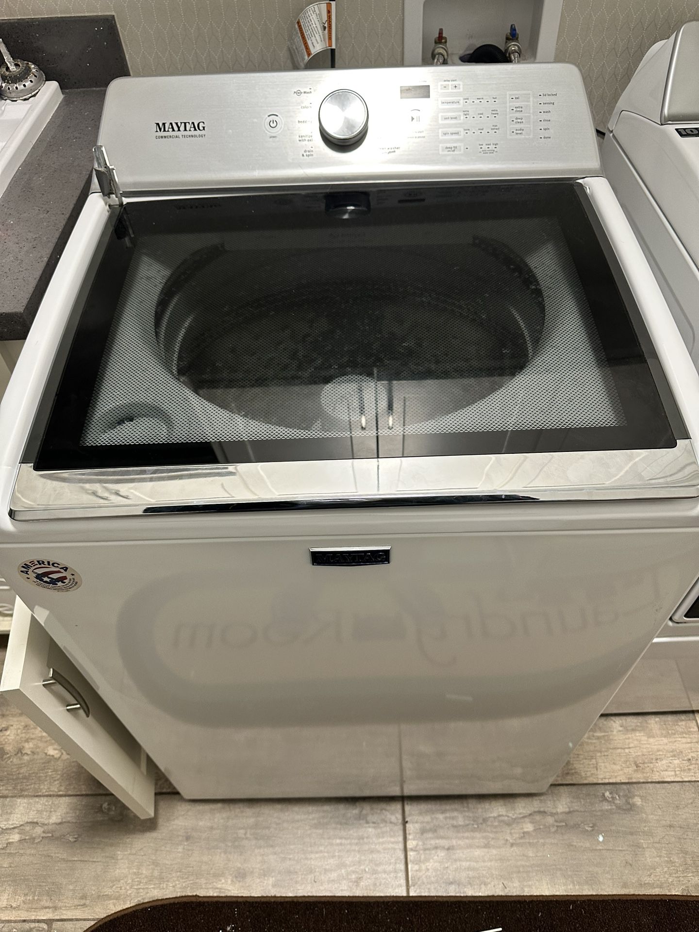 Maytag Washer -For Parts Only 