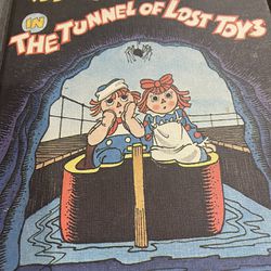 Vintage Raggedy Ann & Andy The Tunnel of Lost Toys HC Book 1980
