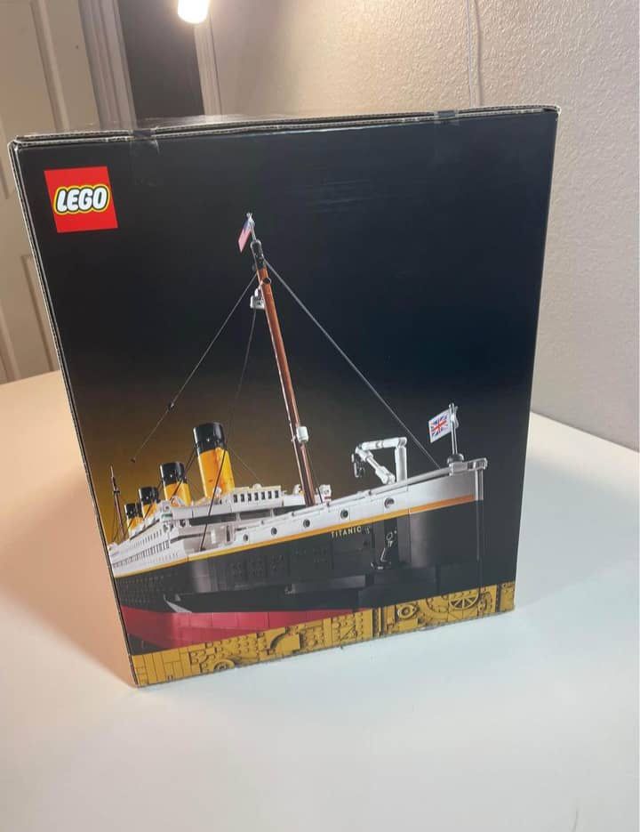 LEGO 10(contact info removed) Pieces Titanic Ship