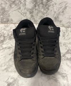 Etnies Black Skate Shoes