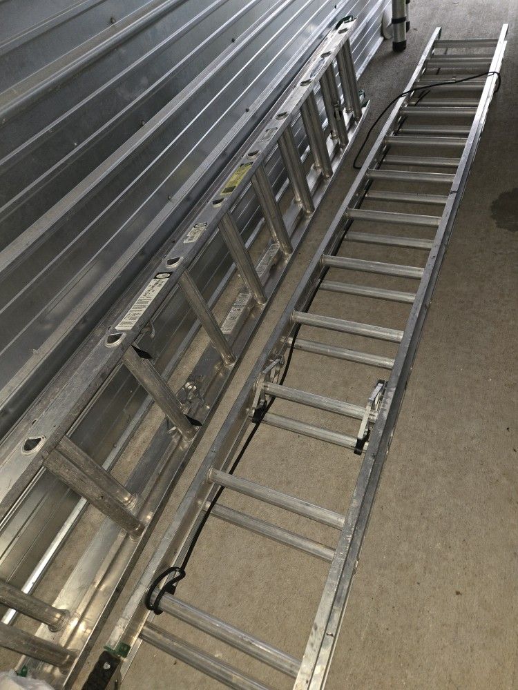 24 Ft. Warner Aluminum Ladder