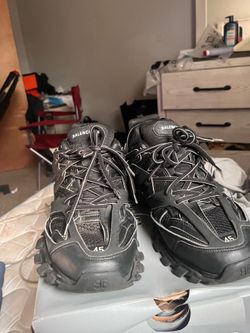 Balenciaga tracks size 45