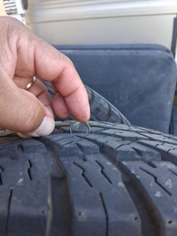 Used tires 265/75R17