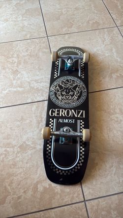Almost complete skateboard 8.5