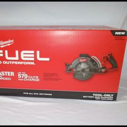 Milwaukee M18 FUEL Rear Handle Circular Saw 7-1/4”. Brand NEW.  Tool Only. NUEVO 