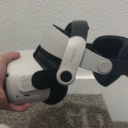 Oculus Quest 2 With Adjustable and Comfortable Headstrap