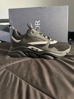 Dior B22