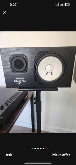 CLA - 10 MONITORS + CLA - 200 STUDIO AMPLIFIER W/ STANDS