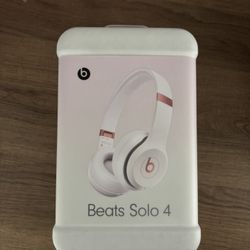 Beats Solo 4