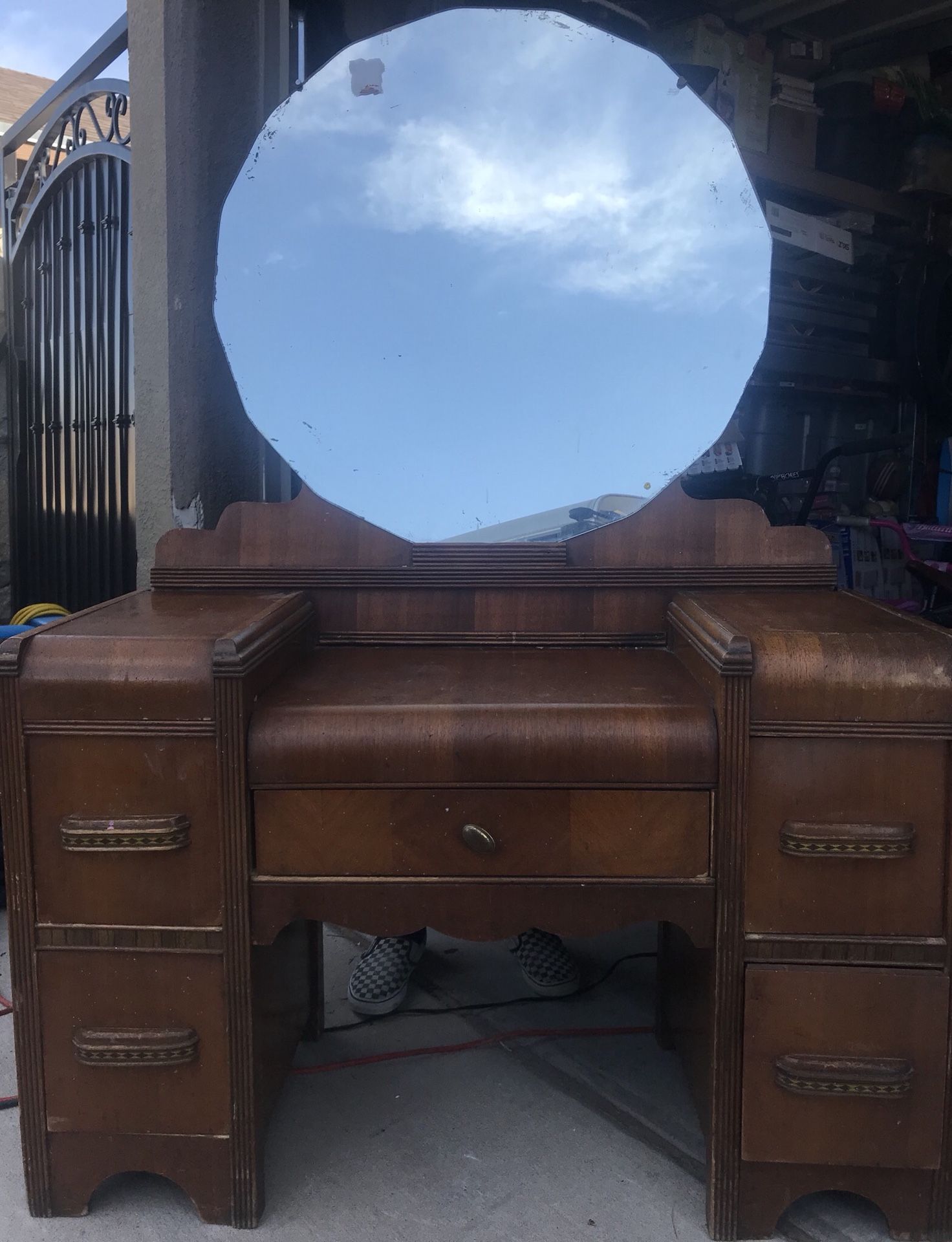 Vintage Vanity Dresser with Mirror